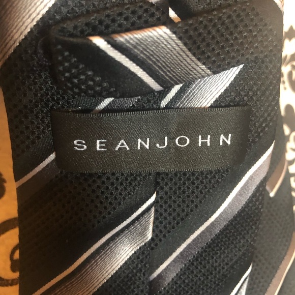 Lot of 3 Ties! - Picture 7 of 8